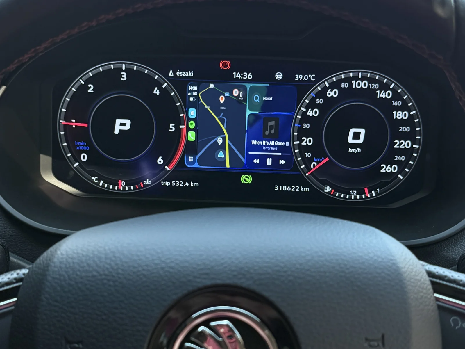 Virtual Cockpit z CarPlay zamontowany w Škodzie Octavia 3