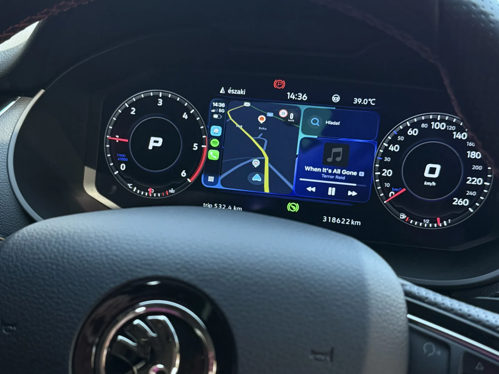 Virtual Cockpit z CarPlay zamontowany w Škodzie Octavia 3